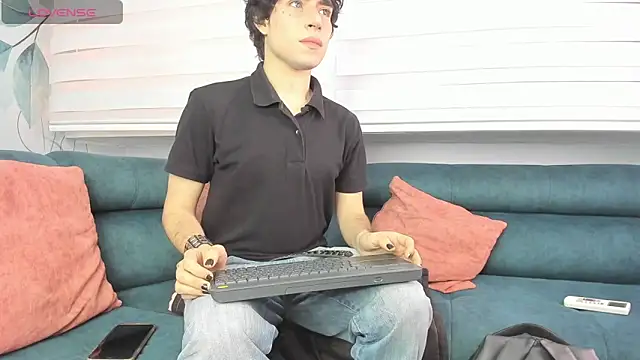 DemonFoxx online show from April 2026 01:42:02 PM