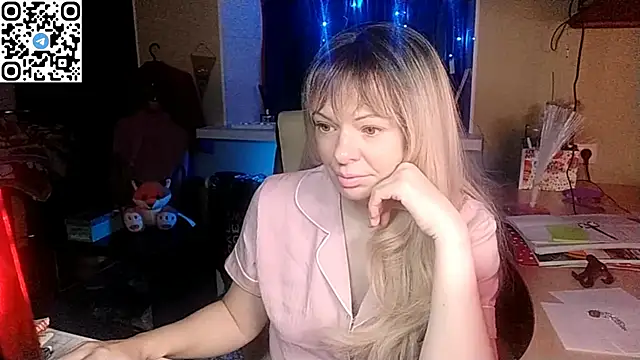 Fluffy Duffy962 online show from May 2026 08:59:01 PM