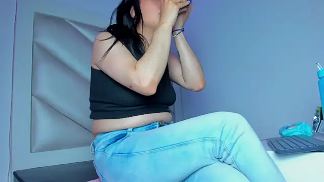 Valentina js online show from July 2026 08:13:01 PM
