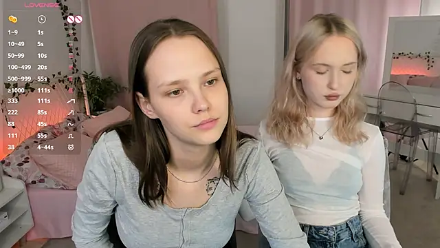 lisaluve online show from June 2026 05:01:01 PM