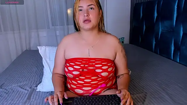 SabrinaMaddox online show from May 2026 01:40:02 PM