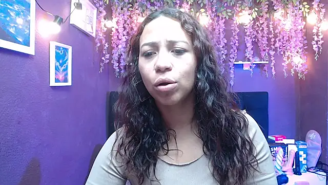 Snapshot of monik299 chatting on May 2026 01:07:01 PM monik299 online show from May 2026 01:07:01 PM