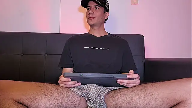 Derek stud  online show from April 2026 04:05:02 AM