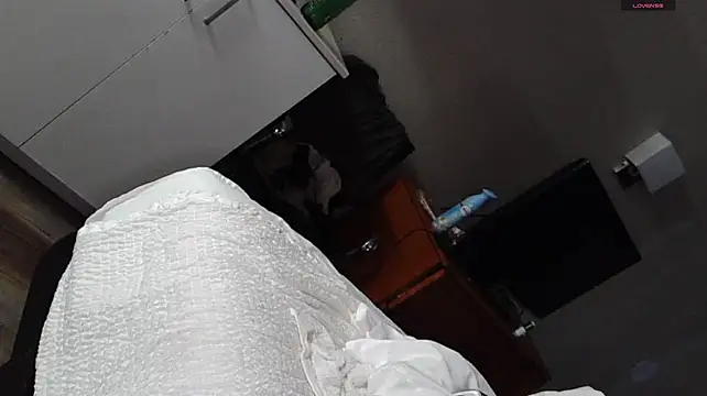 Kcruise9clouds online show from July 2026 12:40:01 AM