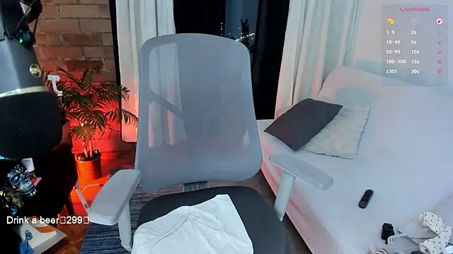 MissBronte online show from June 2026 02:24:02 AM