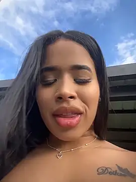 Snapshot of EmmaExoticaXXX chatting on June 2026 09:37:02 PM EmmaExoticaXXX online show from June 2026 09:37:02 PM