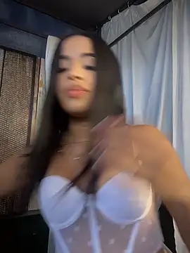 EmmaExoticaXXX online show from May 2026 09:29:02 PM