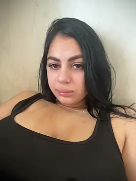 LilyLovell online show from May 2026 11:06:01 AM