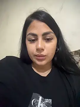 LilyLovell online show from June 2026 09:41:01 PM