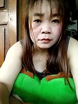 Squirt107 online show from April 2026 02:27:02 AM