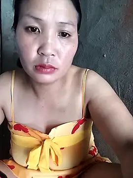 Snapshot of Beola-mi chatting on May 2026 05:38:02 AM Beola-mi online show from May 2026 05:38:02 AM