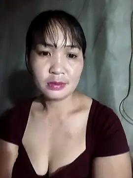 Snapshot of Beola-mi chatting on April 2026 08:57:02 PM Beola-mi online show from April 2026 08:57:02 PM