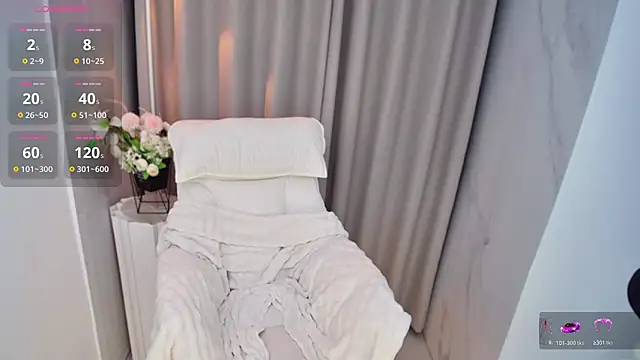 Luna-xinxin online show from April 2026 01:36:01 PM