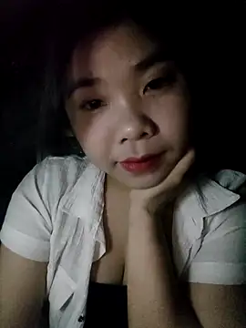 Snapshot of Ayti01 chatting on April 2026 05:37:01 PM Ayti01 online show from April 2026 05:37:01 PM