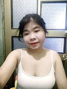 Snapshot of Ayti01 chatting on May 2026 04:52:01 AM Ayti01 online show from May 2026 04:52:01 AM