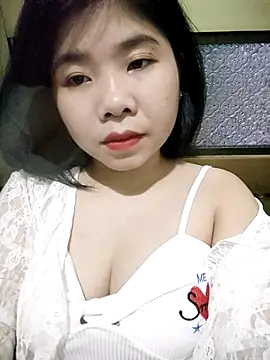 Snapshot of Ayti01 chatting on May 2026 05:44:02 AM Ayti01 online show from May 2026 05:44:02 AM