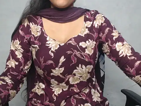 Shalini Gaur online show from July 2026 03:41:02 PM