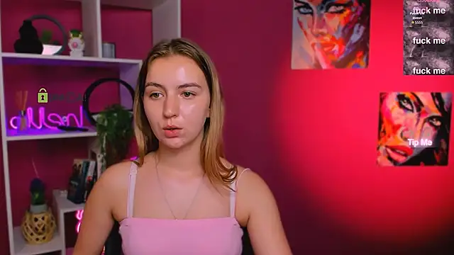 lina moone online show from May 2026 02:43:01 PM