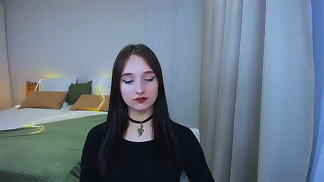 JulietteMonli online show from June 2026 11:26:02 AM