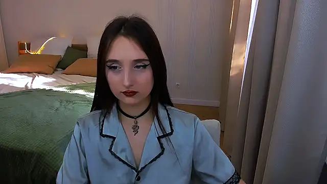 JulietteMonli online show from June 2026 02:29:02 PM