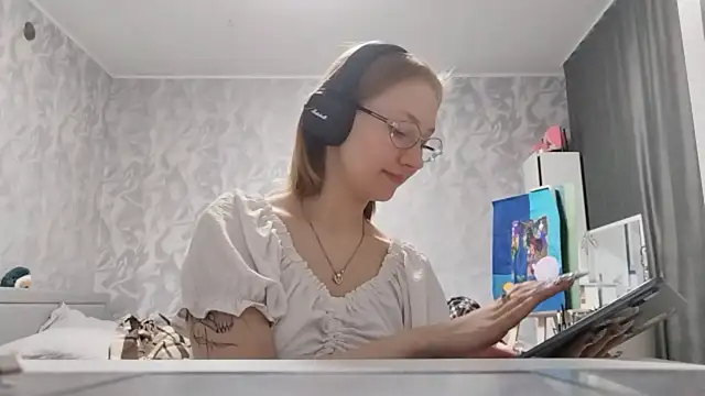 MyungWormington online show from April 2026 11:24:01 AM