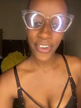 Snapshot of sonnypretty chatting on May 2026 12:54:01 PM sonnypretty online show from May 2026 12:54:01 PM