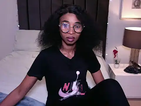 Miss-Erotic-Narcotic online show from April 2026 06:42:01 PM