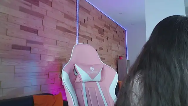 LilaMccoy online show from June 2026 04:12:02 AM