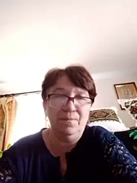 KetQueen101 online show from April 2026 11:50:01 AM