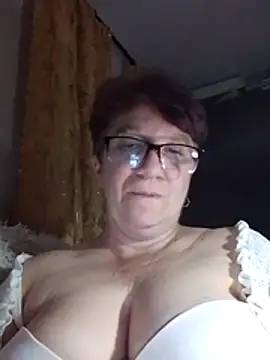 Snapshot of KetQueen101 chatting on July 2026 08:42:01 PM KetQueen101 online show from July 2026 08:42:01 PM