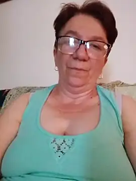 Snapshot of KetQueen101 chatting on June 2026 11:10:01 AM KetQueen101 online show from June 2026 11:10:01 AM