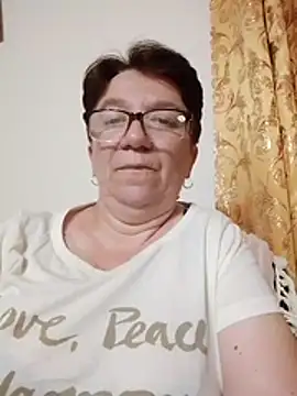 Snapshot of KetQueen101 chatting on June 2026 08:14:02 PM KetQueen101 online show from June 2026 08:14:02 PM
