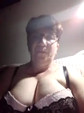 Snapshot of KetQueen101 chatting on June 2026 09:09:02 PM KetQueen101 online show from June 2026 09:09:02 PM