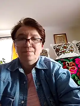KetQueen101 online show from May 2026 03:17:01 PM