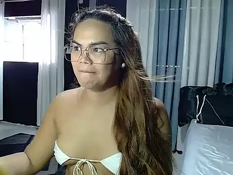 Snapshot of Kendallfoxx chatting on June 2026 03:15:02 AM Kendallfoxx online show from June 2026 03:15:02 AM