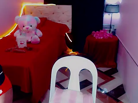 URsexyLylia online show from May 2026 04:44:02 PM