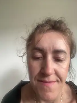 Avokadoo online show from May 2026 09:39:02 AM