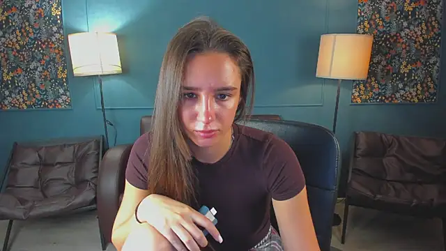 NicoleWells22 online show from June 2026 05:56:02 AM