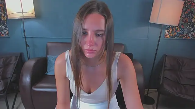NicoleWells22 online show from June 2026 04:57:01 AM