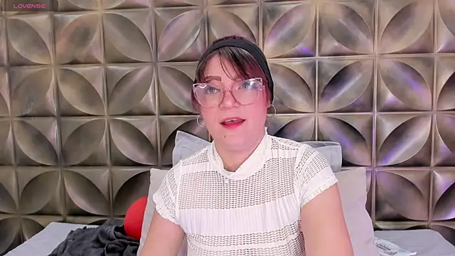 Gaia rougee online show from May 2026 01:10:01 PM