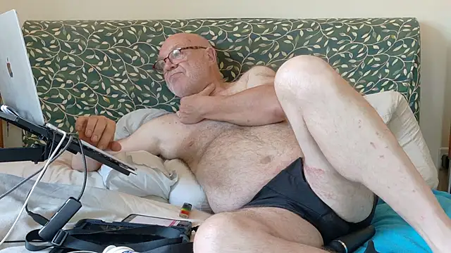 KinkCentral online show from June 2026 07:33:01 PM
