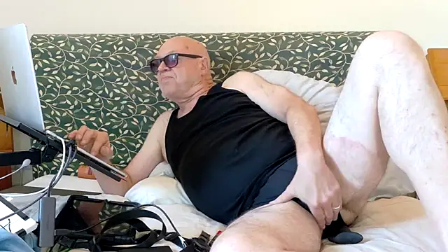 KinkCentral online show from June 2026 06:42:01 PM