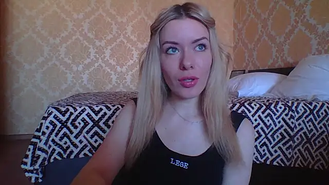 Softy Aura  online show from May 2026 09:34:01 AM