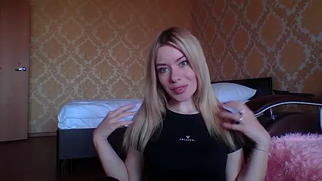 Softy Aura  online show from May 2026 07:10:02 AM