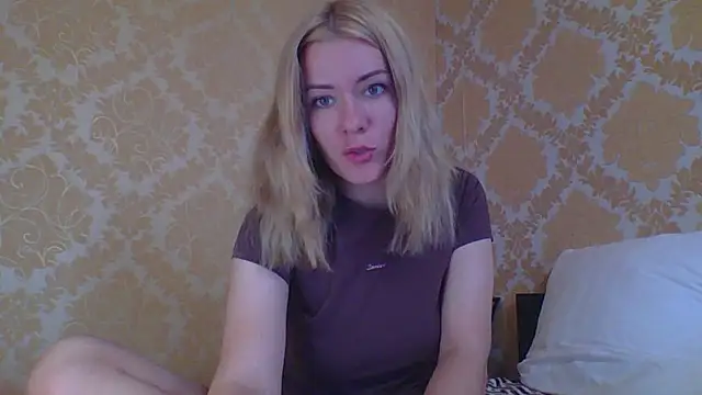 Snapshot of Softy_Aura_ chatting on July 2026 04:25:01 PM Softy Aura online show from July 2026 04:25:01 PM