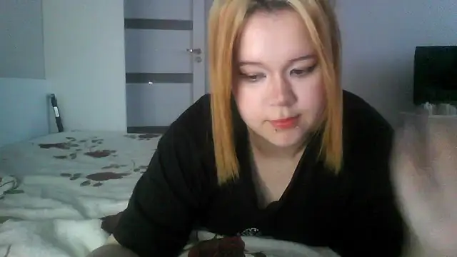 Amanda Mia  online show from June 2026 04:13:01 PM