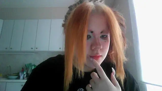Amanda Mia  online show from May 2026 11:40:01 AM