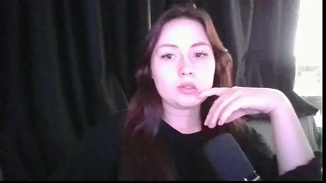 Snapshot of Tendre_Amelia chatting on May 2026 01:39:01 PM Tendre Amelia online show from May 2026 01:39:01 PM
