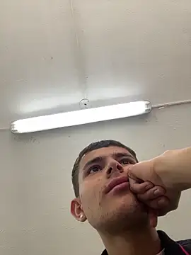 fresdyhot online show from June 2026 07:52:02 PM