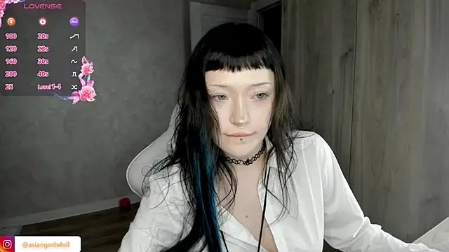 urmelodyy online show from July 2026 08:46:02 PM